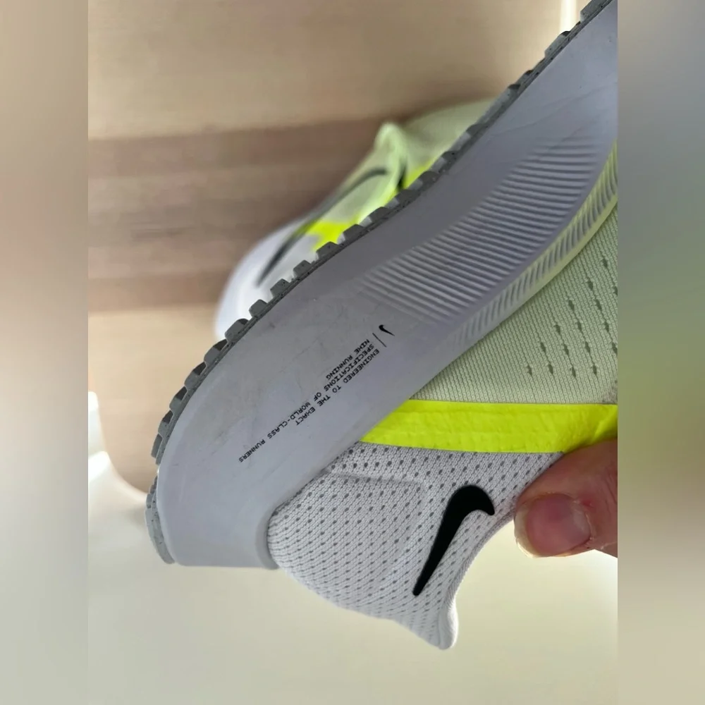 EUC Nike
Air Zoom Pegasus 38 sneakers - Picture 6 of 9